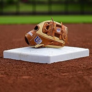 WILSON 2023 Sis Bates A2000® SB22 11.75” Fastpitch Infield Glove - Right Hand Throw