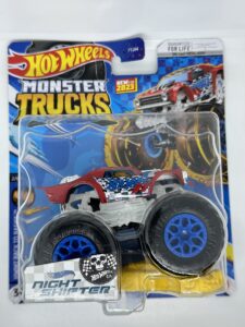 hot wheels monster trucks - night shifter - 2023 case c / 3