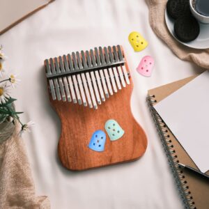 ERINGOGO 16 Pcs Ukelele Picks Nail Protector Fingertip Protectors for Beginners Kalimba Fingertip Protectors Finger Guards Guitar Finger Covers Automatic Safety Mask