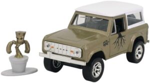 marvel guardians of the galaxy 1:32 1973 ford bronco die-cast car & 1.65" groot figure, toys for kids and adults