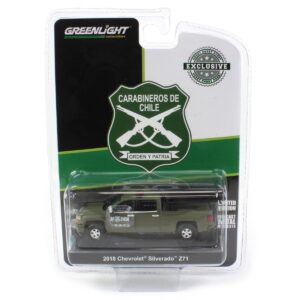 2018 Chevy Silverado Z71 Pickup Police Carabineros de Chile (GOPE) Hobby Exclusive Series 1/64 Diecast Model Car by Greenlight 30384