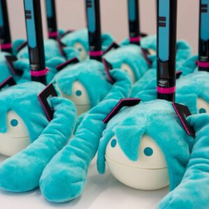 Otamatone Deluxe [Hatsune Miku Edition] Electronic Musical Instrument Portable Synthesizer from Japan Maywa Denki [Includes Removable Plush Wig]