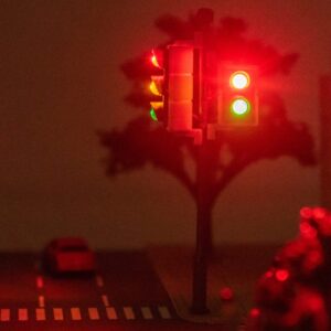 GANAZONO Scale Miniature Traffic Light Model 1：25 Scale Railroad Train Signals Model Green-Yellow-Red Traffic Lights for Train Sand Table Layout Accessory Scale Train Accessories