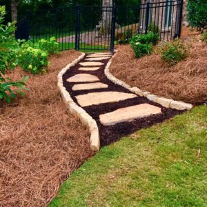 USA Pine Straw - Pine Needle Mulch - Covers 240 Sqft