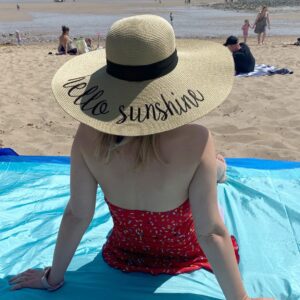 DRESHOW Big Straw Sun Hats for Women Floppy Foldable Roll up Beach Cap Sun Hat UPF 50+ Vacation Honeymoon Embroidered Hat