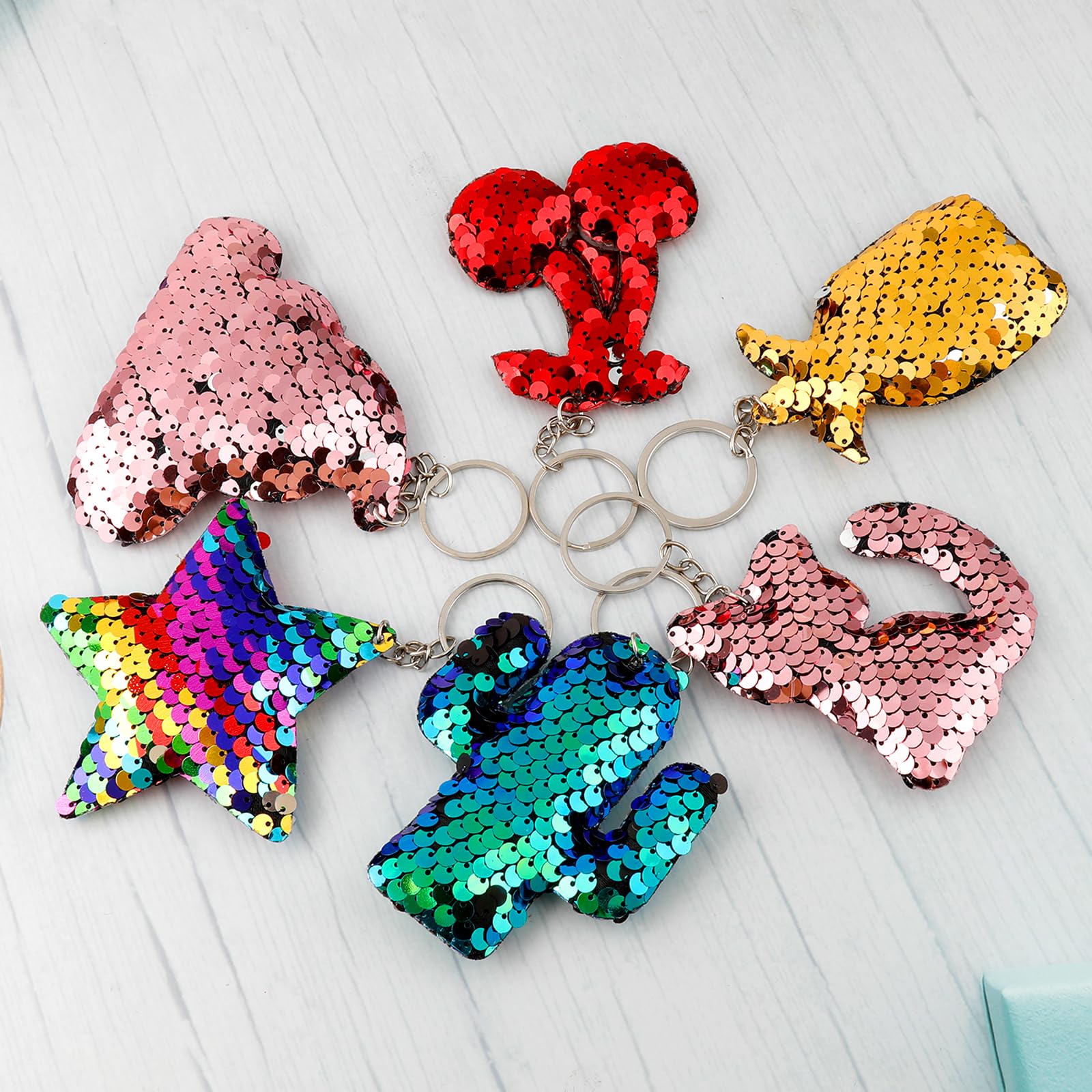 Outee Sequin Keychain 15 Pcs Flip Sequin Keychain for Mermaid Tail Clover Cat Animals Shape Christmas Gift Party Favors for Kids Adults Party Favors Gift Back to School Gifts 15 Different Designs