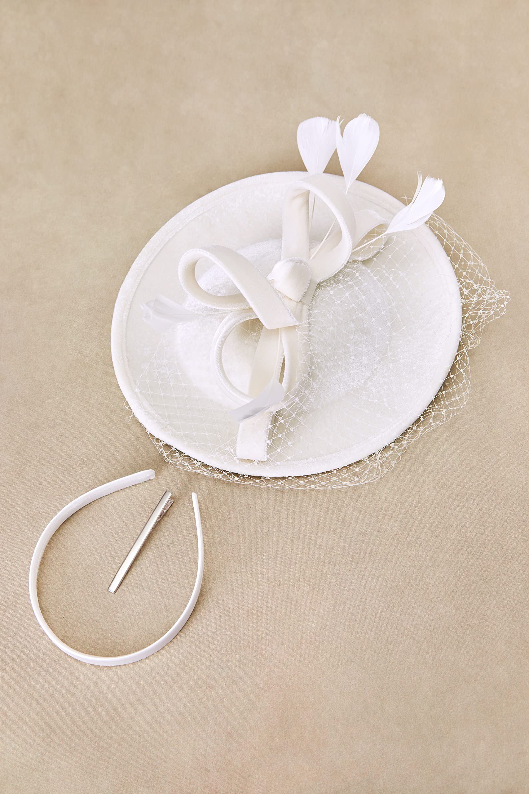 BABEYOND Tea Party Fascinator Kentucky Hat Fascinator Cocktail Pillbox Hat Derby Headband White