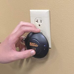 Scent Crusher Halo Series Room Clean - Releases Ozone to Remove Unwanted Odors in Rooms up to 500 sq. ft, Plugs into Any Standard 110-Volt AC Outlet, Adjustable Timer: 30, 60 or 120 Minutes