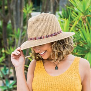 Wallaroo Hat Company – Women’s Petite Sedona Fedora – UPF 50+ Sun Protection, Wide Brim, Packable and Adjustable Sizing for Smaller Crown Sizes – Sun-Smart Hat for Travel and Outdoor Events (Natural)