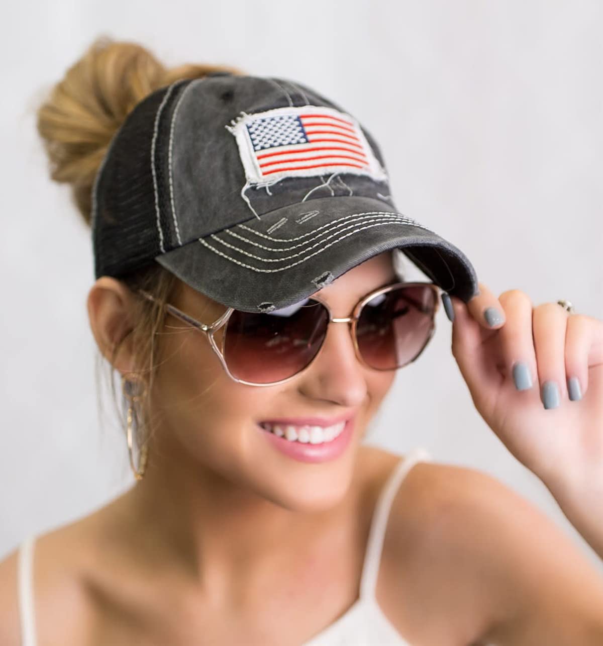 UTOWO Women Baseball-Caps Distressed-American-Flag Ponytail-High-Bun Trucker Dad-Hats (Black - High Ponytail Mesh)