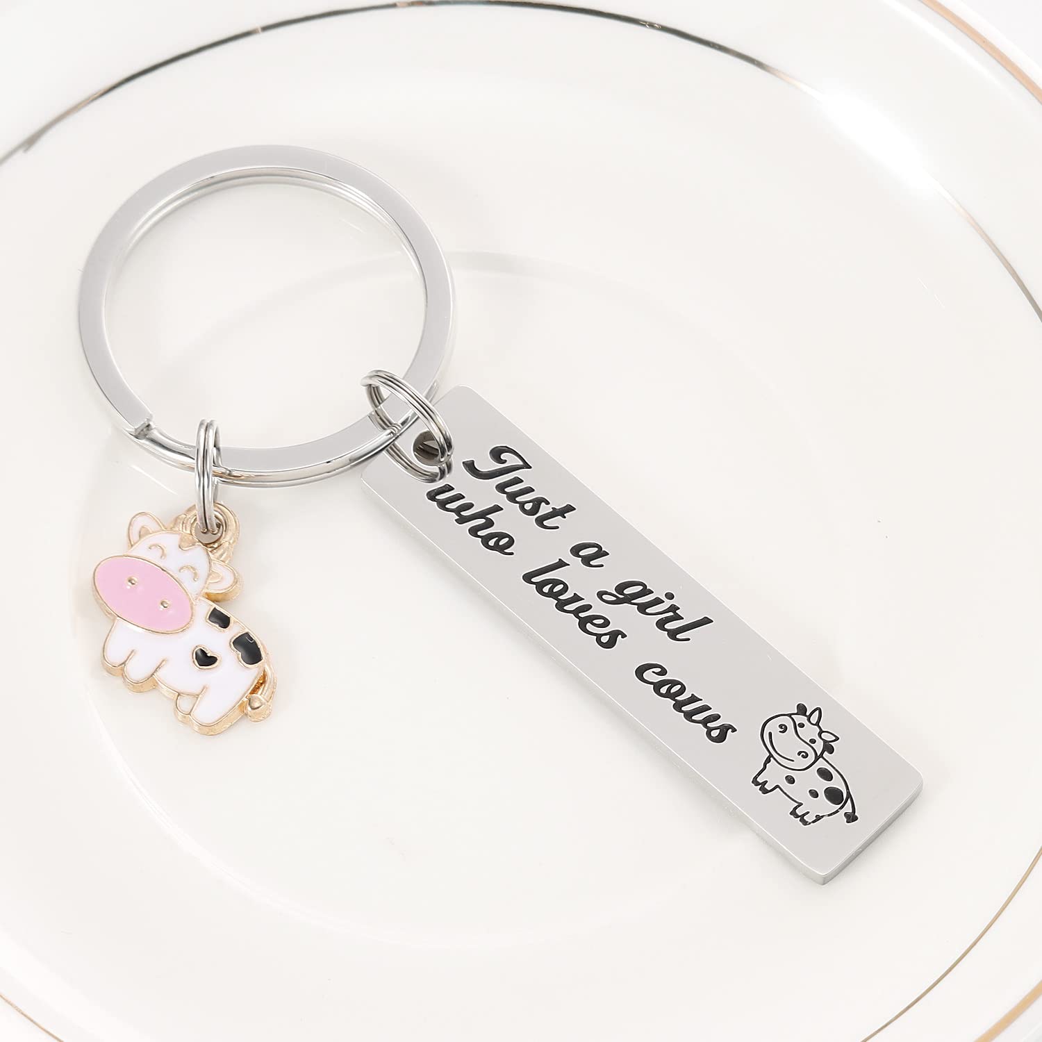 HUTIMY Cowgirl Gifts Keychain For Women Cow Girl Accessories Just a Girl Who Loves Cows Key Chain Cow Girls Stuff Keyring Cowgirl Jewelry