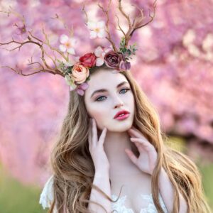 FRESHME Fairy Antlers Flower Crown - Handmade Elf Deer Reindeer Headbands Headpiece for Women Renaissance Cosplay Accessories