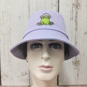 Enodtter Embroidered Frog with Mushroom Bucket Hat for Women Girl Men Kids, Light Purple Embroidery Beach Hat Outdoor Summer Travel Fisherman Cap