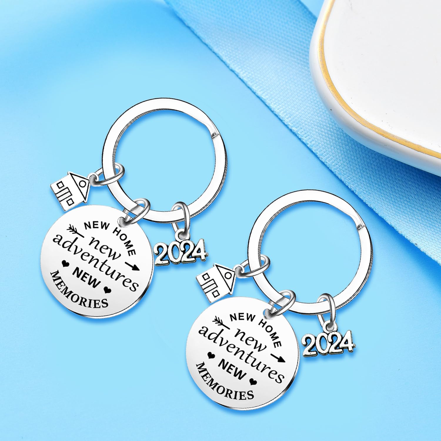 Ghloyza 2Pcs New Home Keychain 2024 New Adventures Keyrings Housewarming Gifts For New Homeowner House Keyring (New Home)