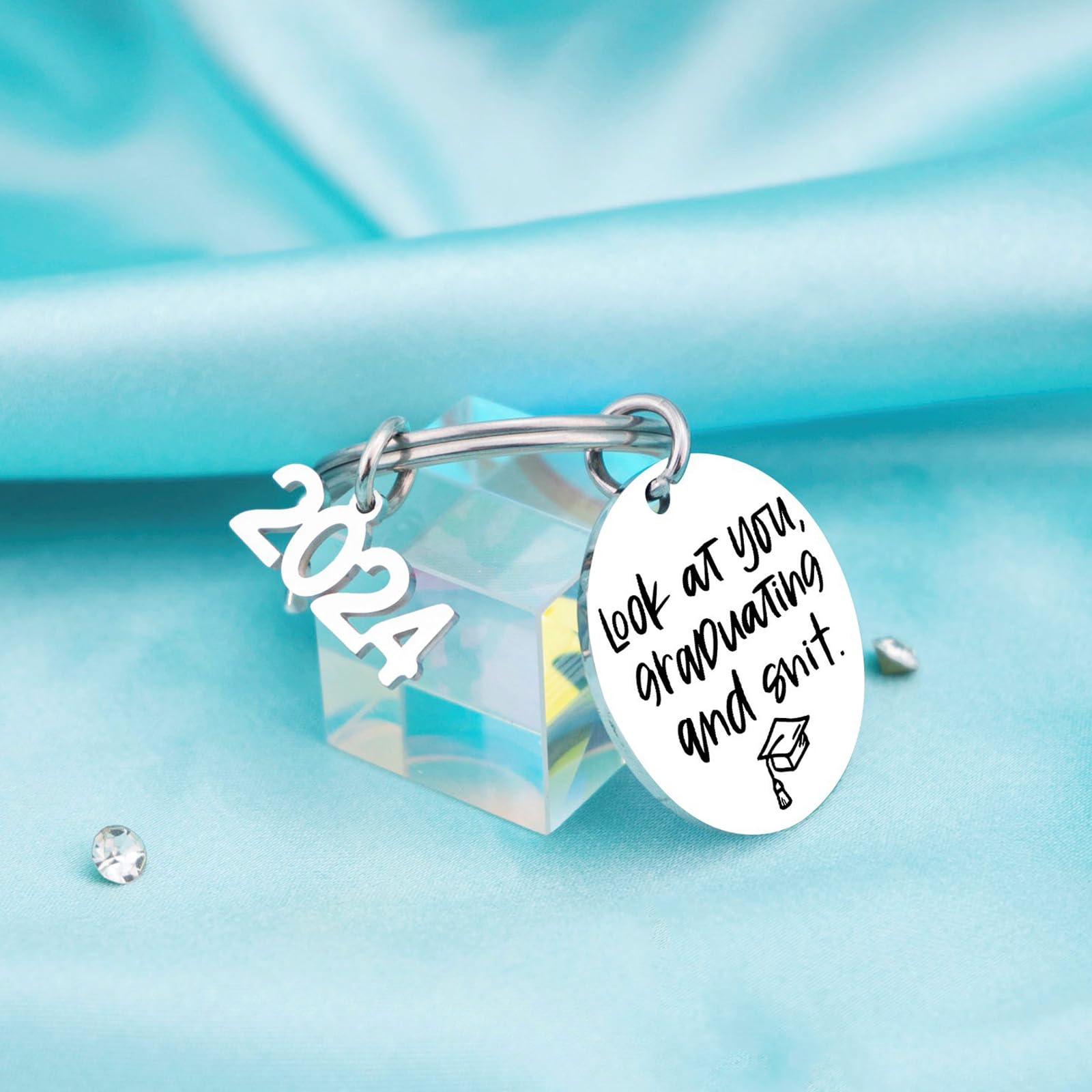 Graduation Gifts for Her Him Student Boys Girls Senior Masters Degree Cool Graduation Gifts Keychain for Class Of 2024 Gifts University College Middle High School Graduate Souvenir for Son Daughter