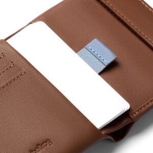 Bellroy Coin Wallet (Slim Coin Wallet, Bifold Leather Design, Holds 4-8 Cards, Magnetic Closure Coin Pouch) - Hazelnut