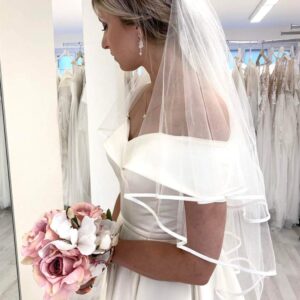 Unsutuo Wedding Veil Satin Trim 2 Tier Ivory Short Bridal Veil Fingertip Length with Ribbon Edge for Brides (Ivory)