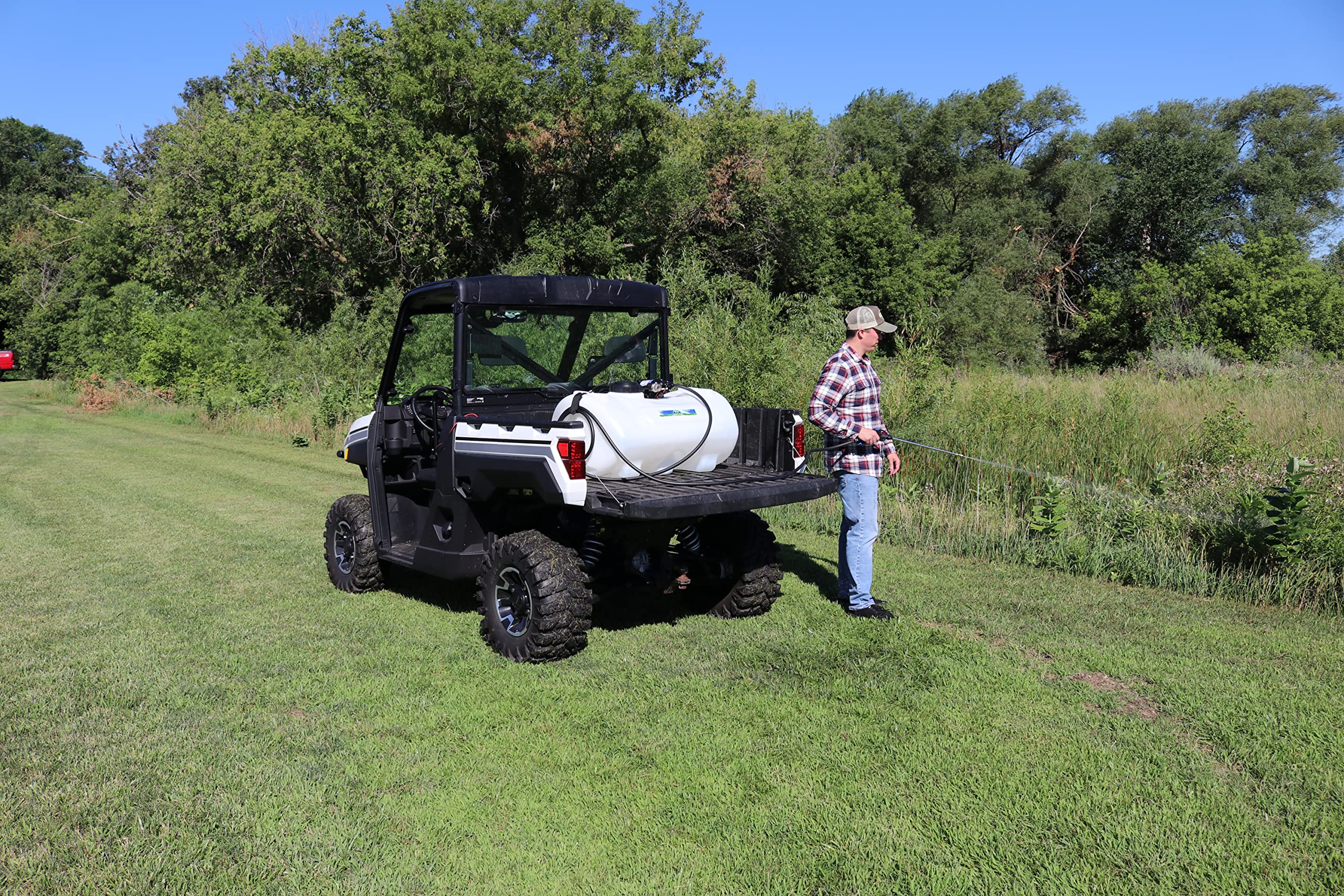 Valley Industries 40-Gallon White Spot Sprayer Tank