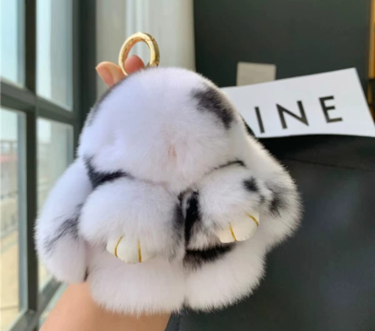 Soft Fluffy Rabbit Keychain Cute Plush Bunny Key Rings Plush Bunny Key Rings Faux Fur Keyring Pompom Keychain Decoration (white)