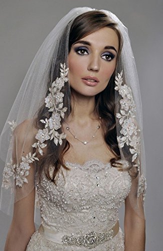 Pefantal Short 2 Tier Wedding Bridal Veils With Comb for brides Ivory Soft Lace Veils(21/29inch)