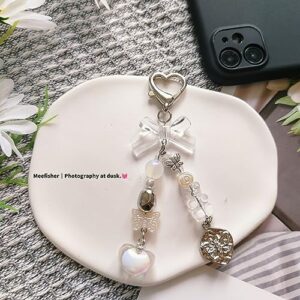 Meefisher White Bear Y2K Aesthetic Accessories Gift Keychain Cute Love Heart Keyring for Girl Women Bag Charms Pendant, Kawaii Jewelry Gifts