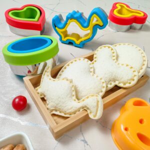 Sliafwh Sandwich Cutter and Sealer for Lunch - 5 PCS Uncrustable Maker for Lunchbox and Bento Box - Cookie Cutters for Boys Girls