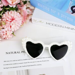 Goenb Pearl Sunglasses for Women, Pearl Glasses Vintage Love Heart Shaped Sunglasses for Women Girls Adults Dress up Party