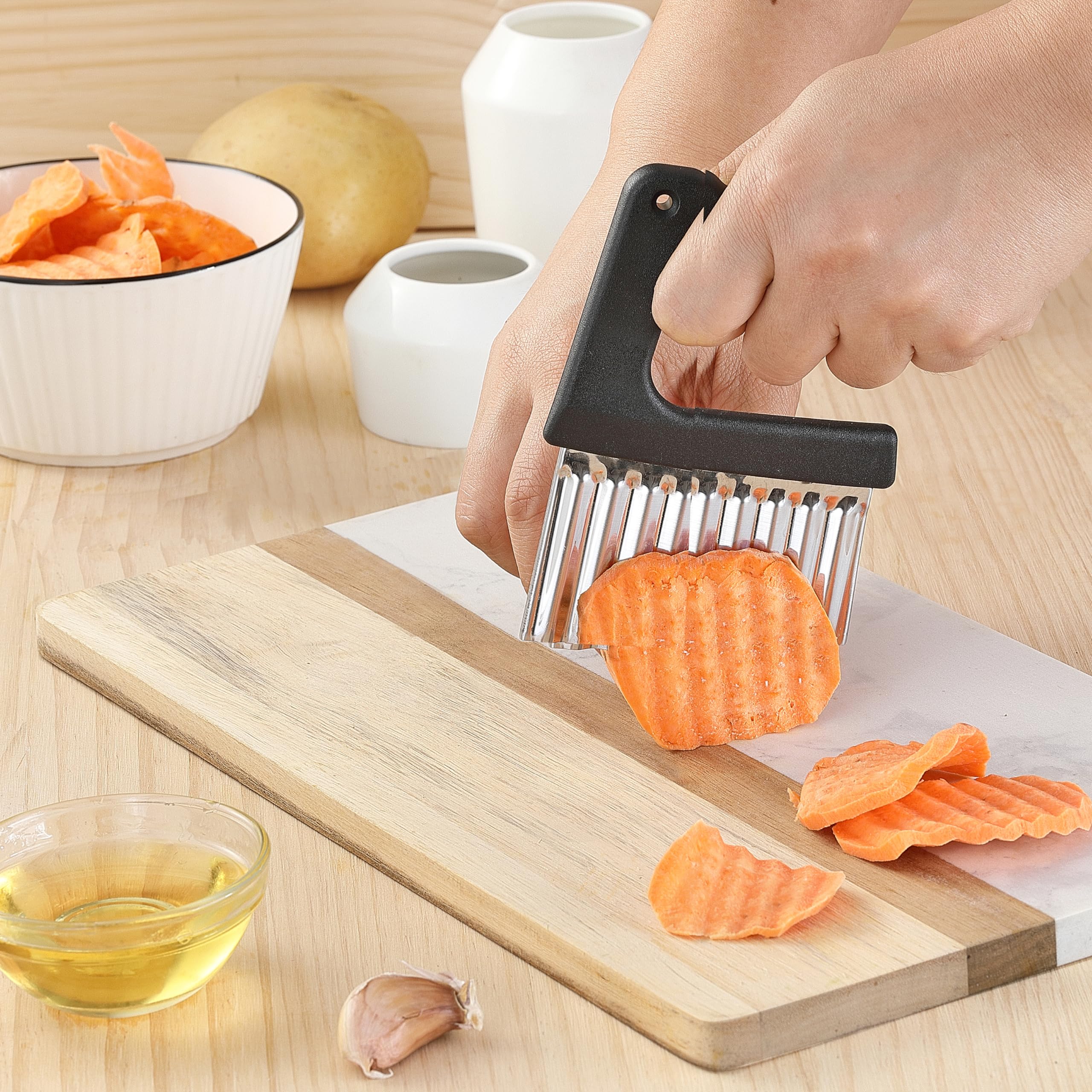 Crinkle Cutter for Veggies, JJOO Stainless Steel Crinkle Cut Knife for Potato Cucumber Carrot Fruit, French Fry Potato Slicer (Black, Dishwasher Safe)