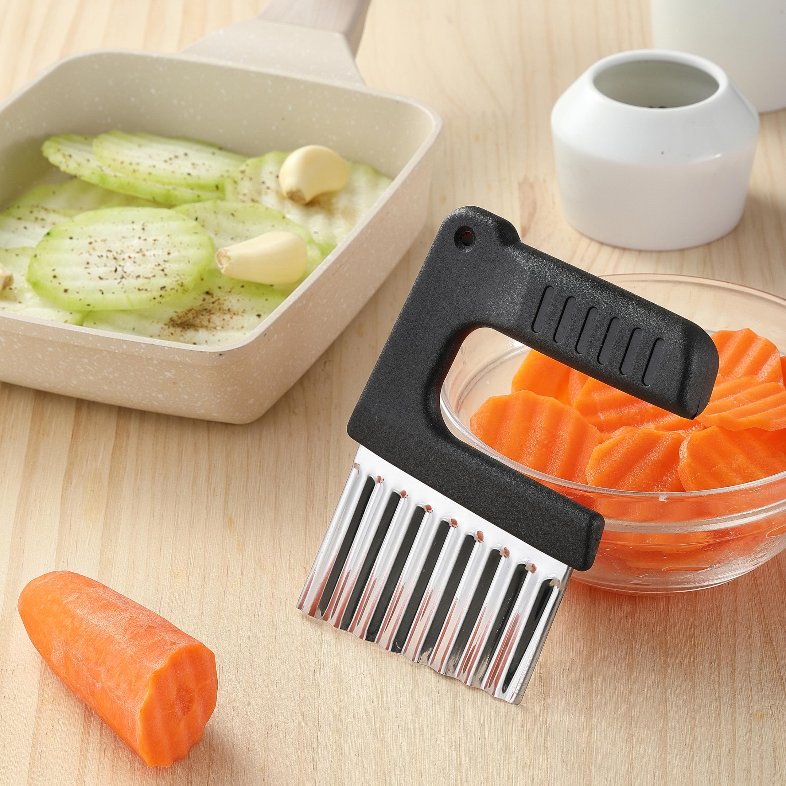 Crinkle Cutter for Veggies, JJOO Stainless Steel Crinkle Cut Knife for Potato Cucumber Carrot Fruit, French Fry Potato Slicer (Black, Dishwasher Safe)