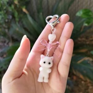 Agromusk Cute Cat Keychain,Fuzzy Kitty Cat Decor Gifts for Cat Lovers Girlfriend Y2K Heart Bow Ornament Pendent Women Girls Kawaii Cat Charms for Bags Backpack Wallet