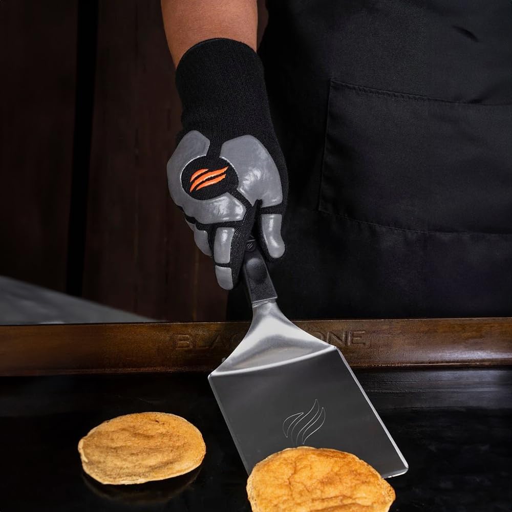 Blackstone Griddle Accessories 8202 E-Series 4-Piece Blackstone Tool Kit, Includes 2 Spatulas, Tongs, and Scraper, with Blackstone Griddle Gloves