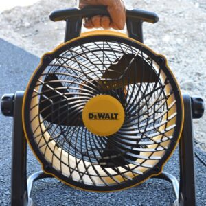 DEWALT 16 Inch Heavy Duty Floor Fan, High Velocity Barrel Shop Fan, 3-Speed Powerful Cooling Drum Fan with 4000 CFM, 360° Adjustable Tilting Airflow Fan for Warehouse, Workshop, Factory, Basement