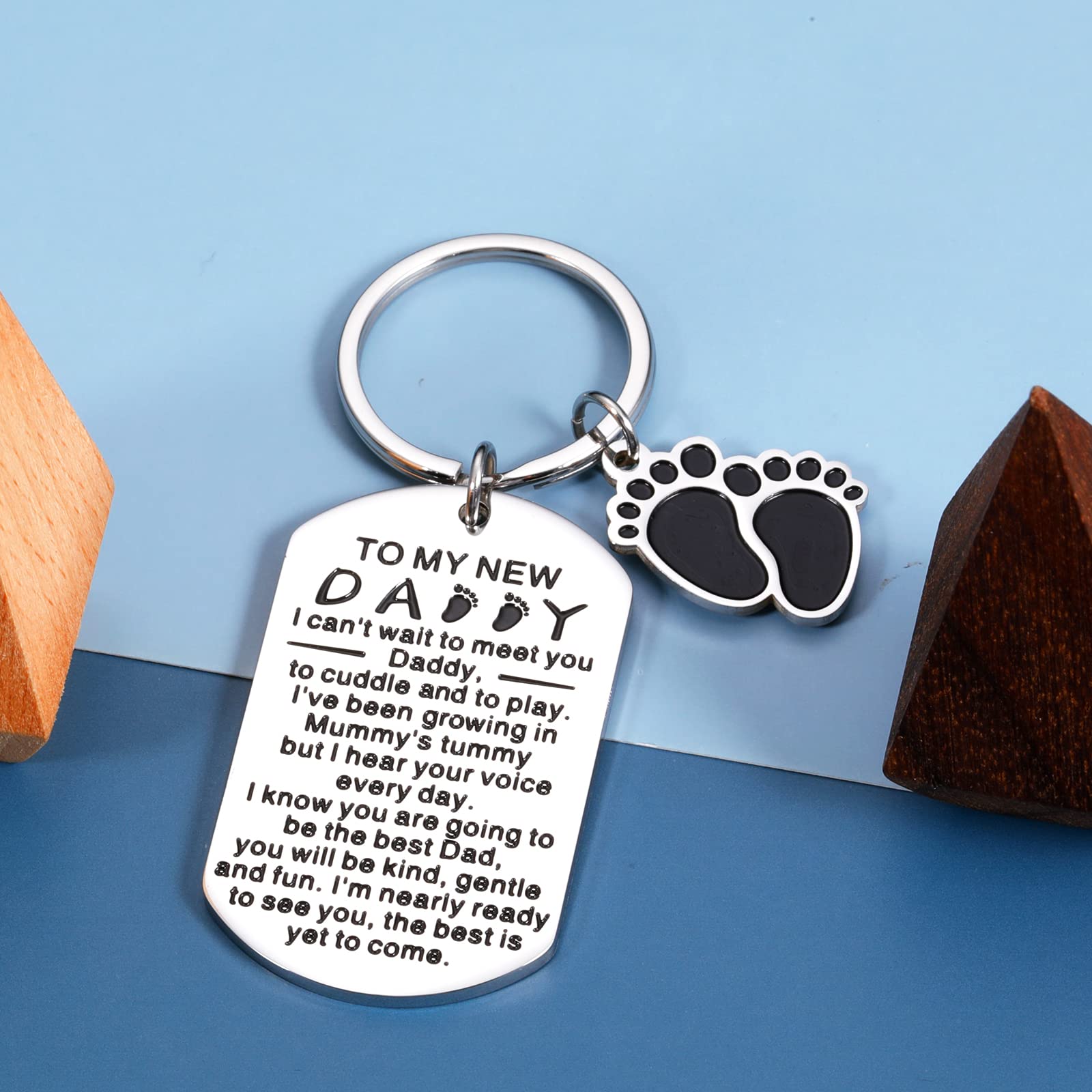 New Dad to Be Gifts Keychain Pregnancy Baby Announcement Gifts for Dad Men First Time Father's Day Gifts Soon to Be Daddy Gifts for Him First Time Dads Moms Gifts for Husband from New Mommy Wife