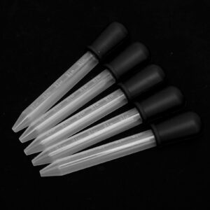 5Pcs Liquid Droppers, 5ml Silicone Material Easy Clean Making Disposable DIY Eye Dropper with Bulb Tip for Kids Candy (Black)