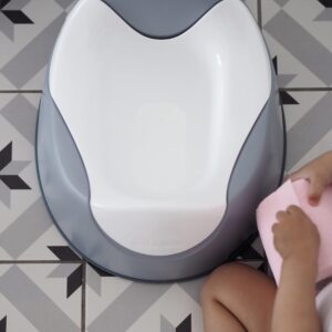 BEABA Ergonomic Training Potty, Provides Comfort and Support, Lightweight & Portable Potty for Potty Training, Potty Training Seat, Compact Toddler Potty (Cloud)