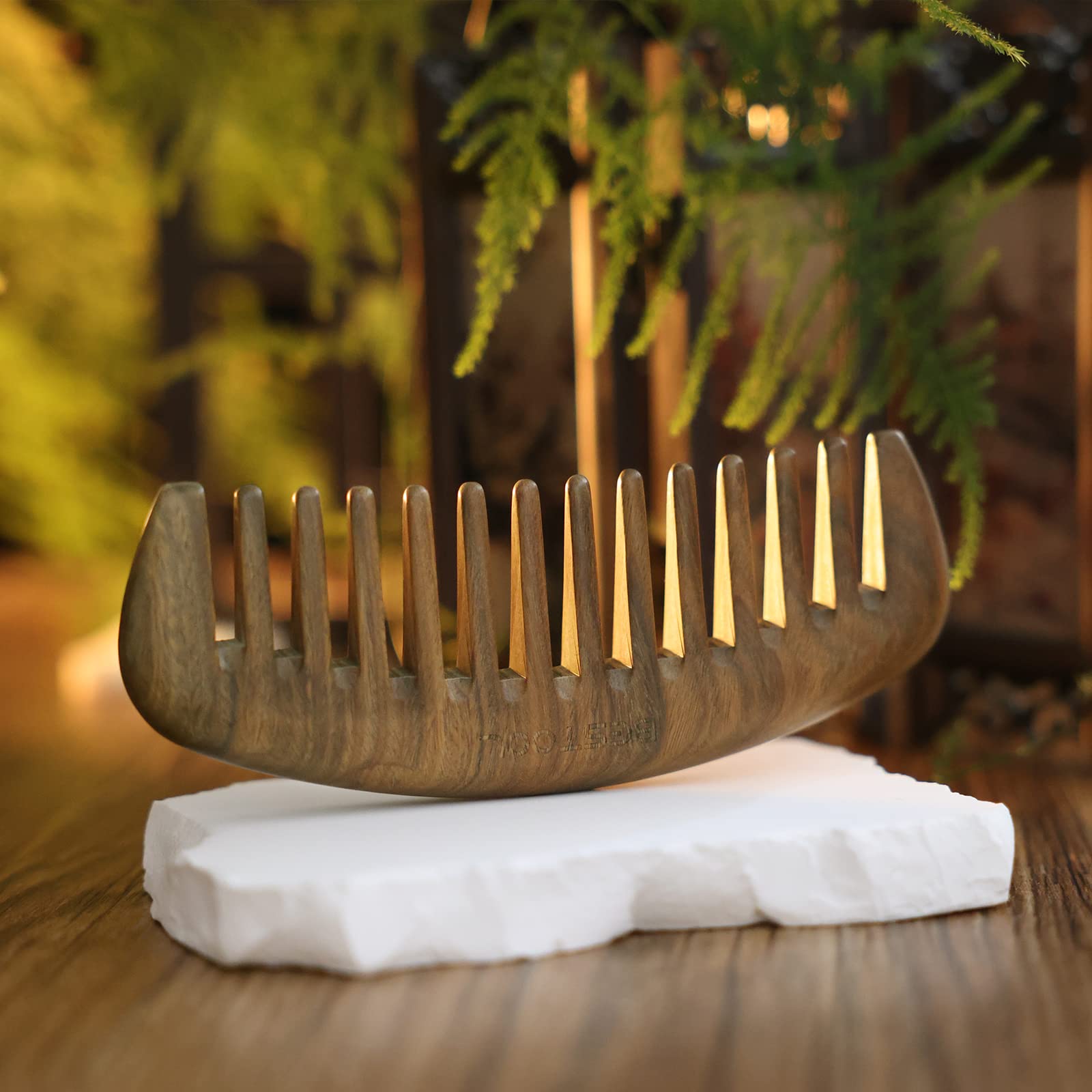 BESTOOL Wide Tooth Comb，Extra Large Sandalwood Wide Tooth Comb 100% Natural Sandalwood Comb Detangler for Curly Long Thick Wet or Dry Hair Anti-static