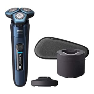 philips norelco shaver for men, electric rechargeable wet & dry cordless shaver series 7000 with comfortglide rings and pop-up trimmer, charging stand, quick clean pod