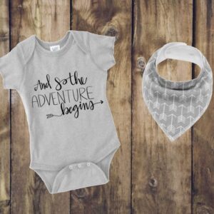 Tipit Drinkware Pregnancy Gift Est 2023-New Parents Gifts-Mommy and Daddy Est 2023 11 oz Mug Set -Adventure Awaits Romper (0-3M)-Top Mom and Dad Gift Set for Parents to Be New Mom Gifts for Women