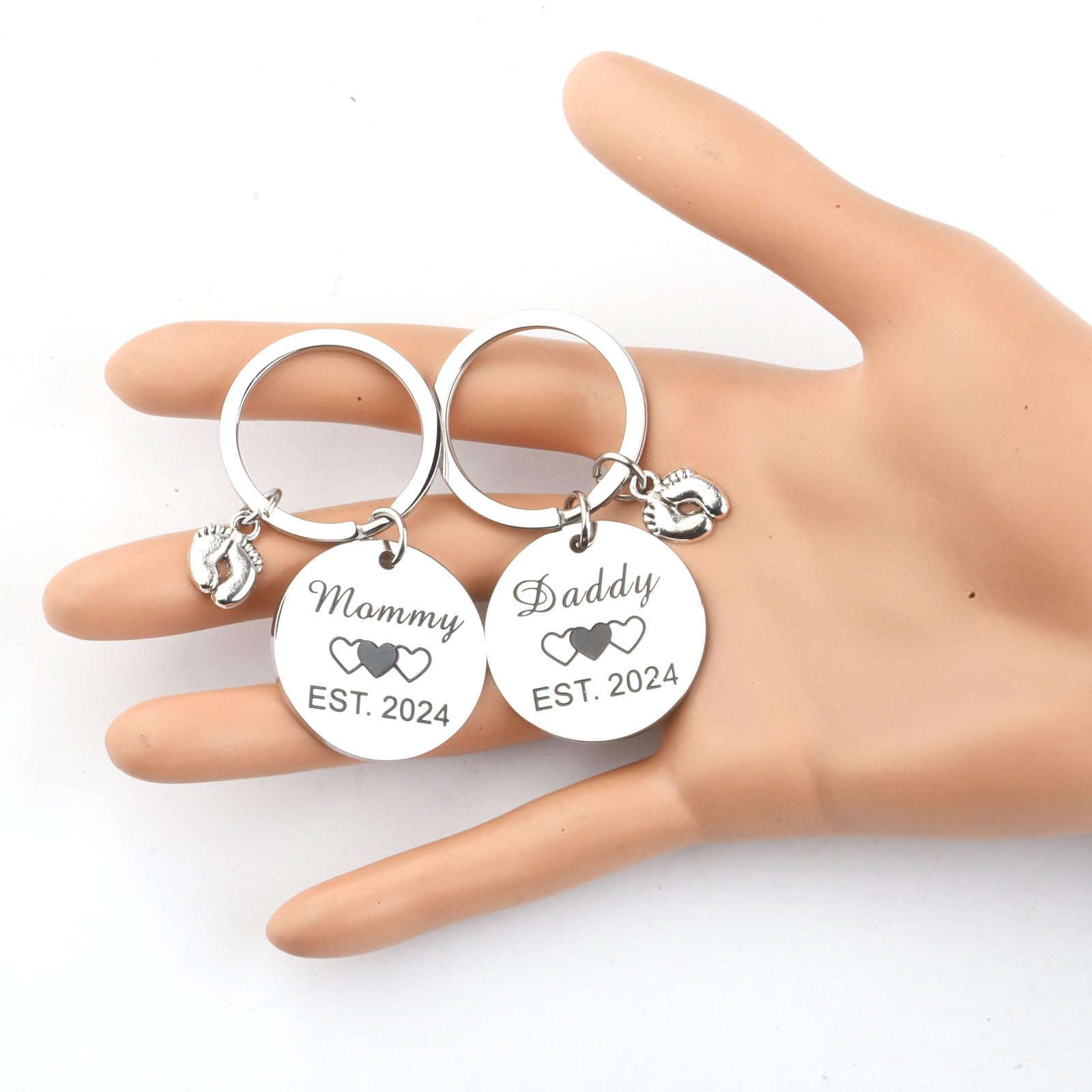 BNQL Daddy and Mommy Est 2024 Keychain Set New Parent Gifts Pregnancy Announcement Gifts for Mom First Time Parents Gifts (daddy mommy 2024 keychain)