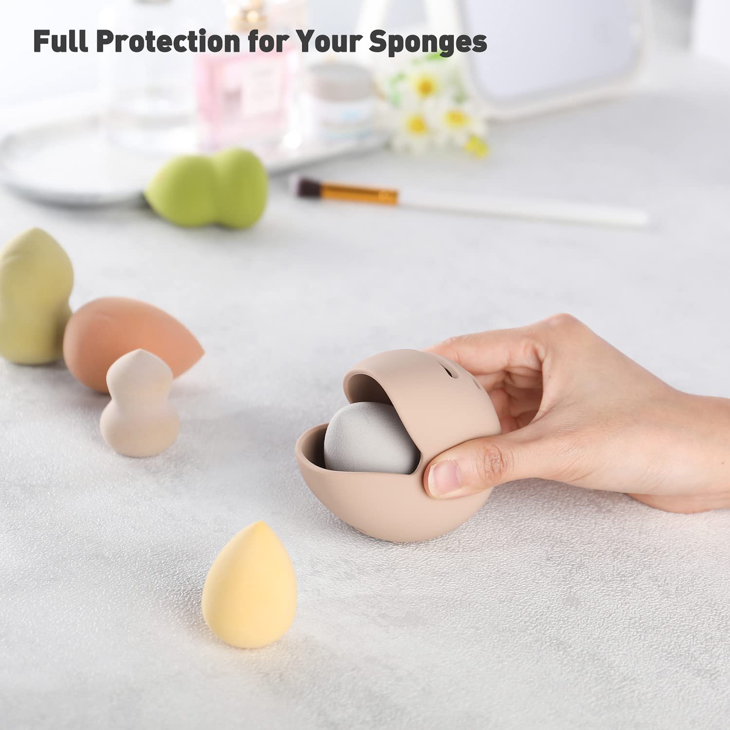 BEZOX Makeup Sponge Holder, Breathable Beauty Sponge Holder for Travel, Cute Make Up Blender Silicone Case - Khaki