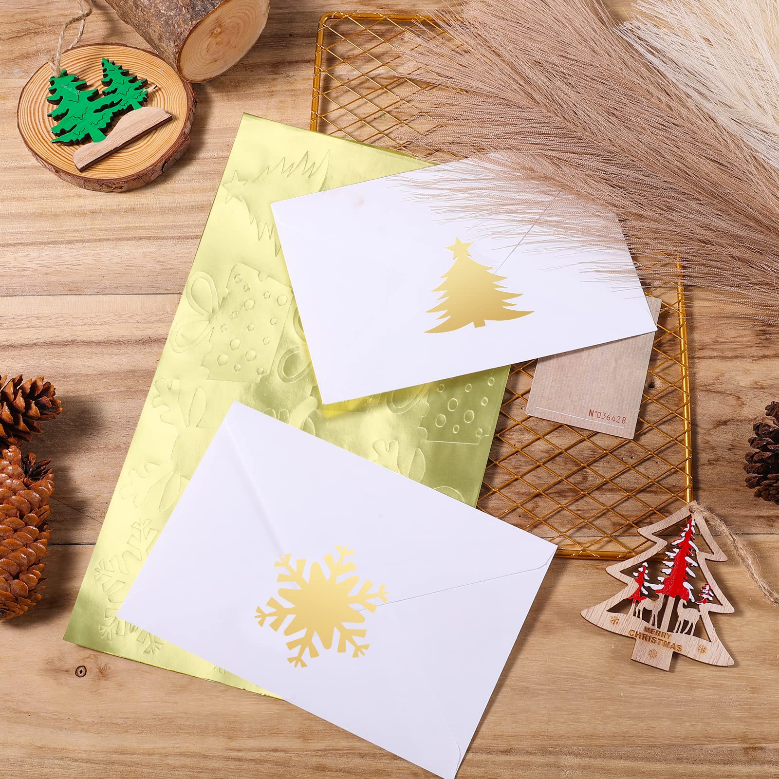 AIEX 120pcs Christmas Envelope Seal Stickers, Envelope Seals Elk Snowflake Present Package Christmas Tree Gold Foil Stickers for Envelopes Greeting Cards Biscuit Bags Present Boxes(4 Patterns)