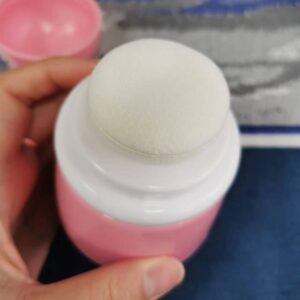 CoaGu Compact Powder Case - Includes Powder Puff - Ideal for Body Dusting - Perfect for Baby & Mom Use - Pink Color