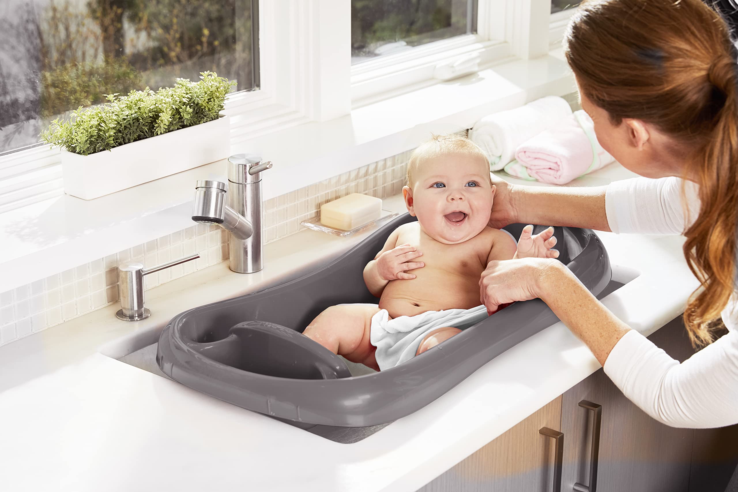 The First Years Renewed Baby Bath Tub - Newborn to Toddler 3-in-1 Baby Tub with Removable Sling - Made with 50% Recycled Material - 0 to 25 LBs