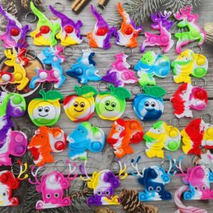 (Christmas Party Gift ）30 Packs Bulk Santa Deer Rudolph Mini Pop Fidget Key Chain， Christmas Party Favors Supplies and Student Prizes Gift