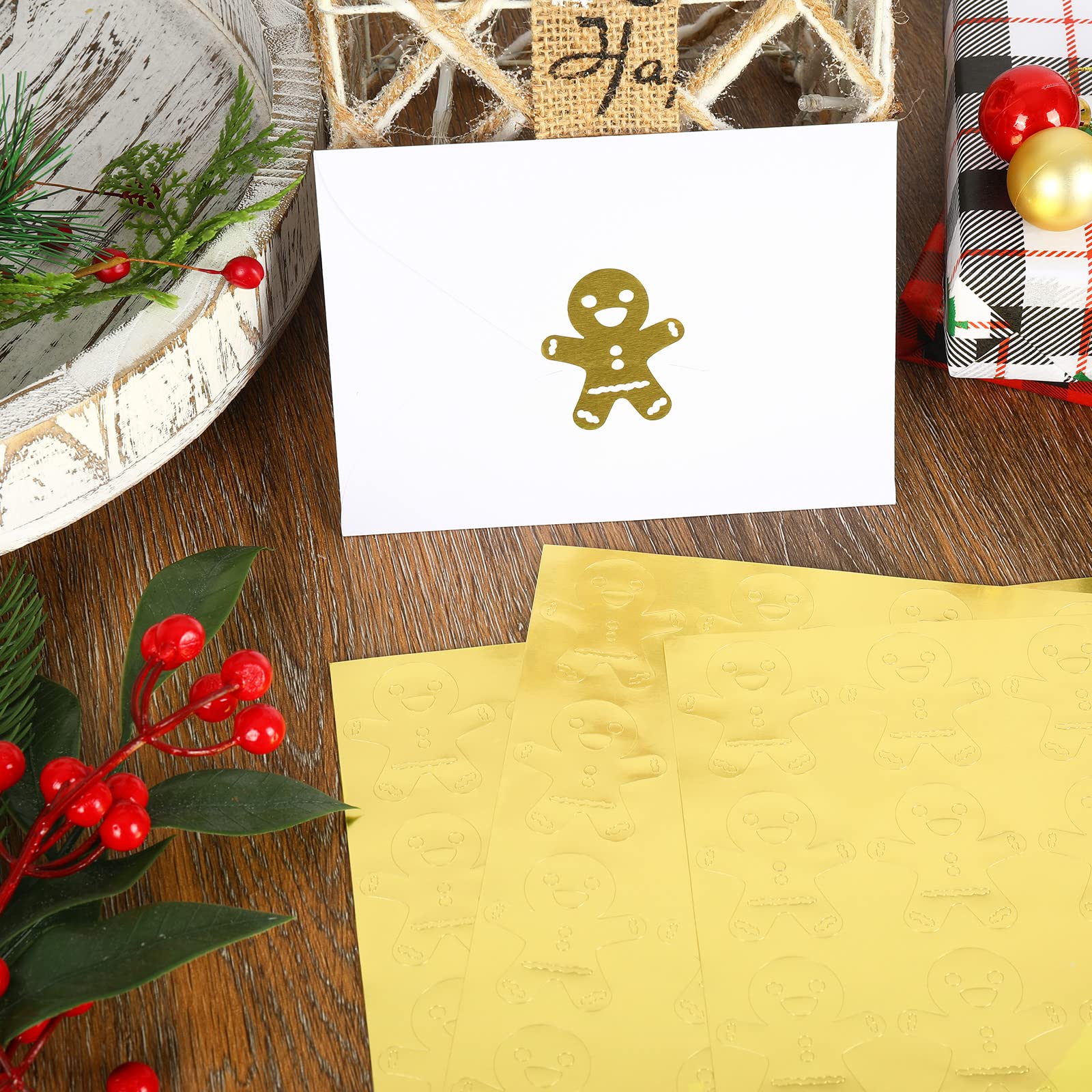 Whaline 500Pcs Christmas Foil Gold Stickers Gingerbread Man Self-Adhesive Large Stickers Christmas Gold Envelope Sealing Stickers for Xmas Party Gift Bag Wedding Invitations Greeting Cards Craft