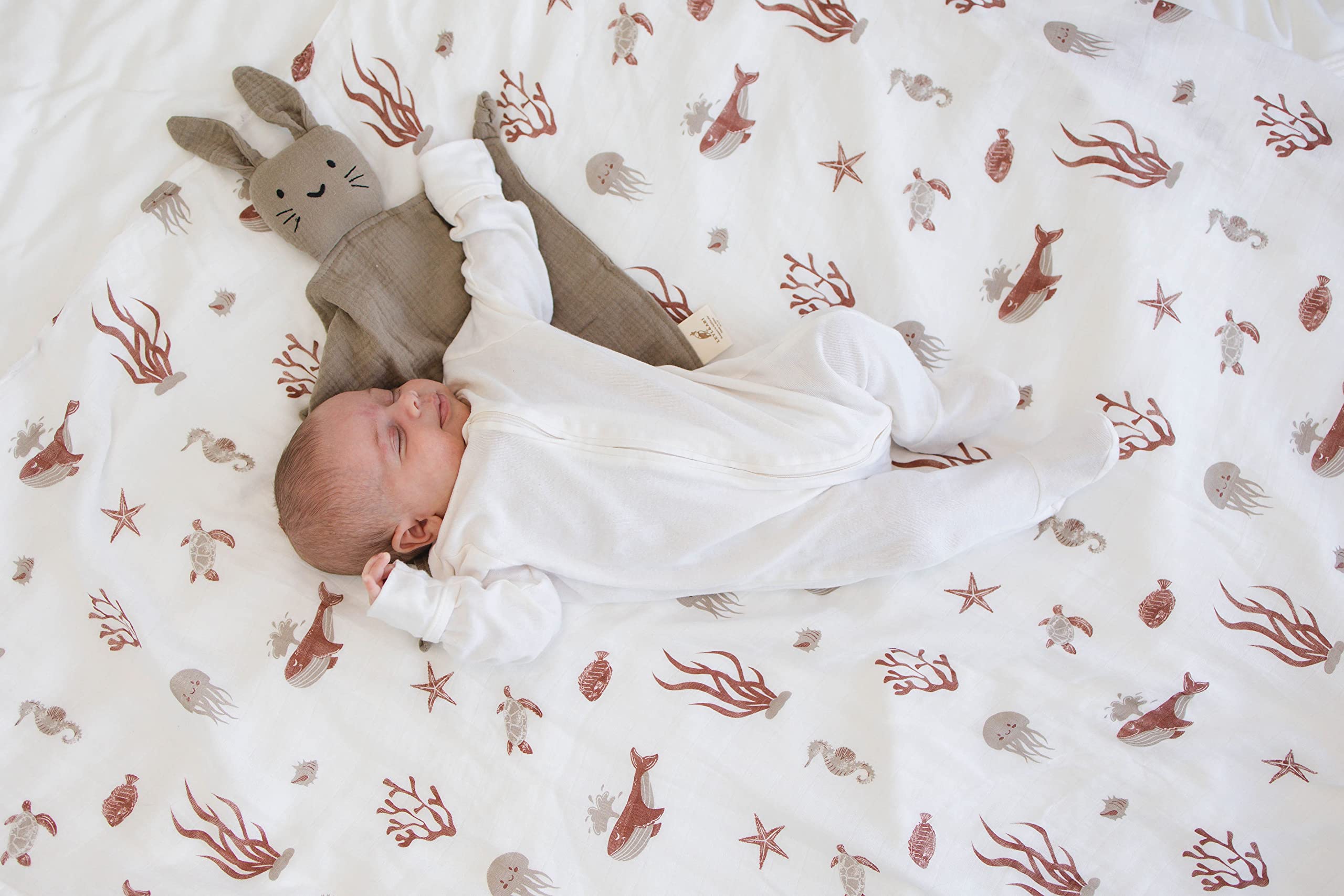 Leyl&Ari Muslin Swaddle Blanket | Receiving Blanket for Boys Girls (Under The Sea Friends)