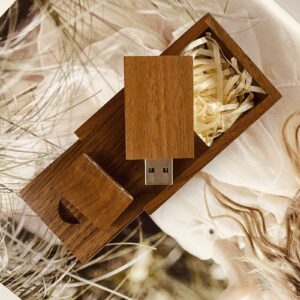 Wood USB Flash Drive with Wooden Gift Box TATMOHIK 16GB USB 3.0 Wedding Wood Flash Drive Box Walnut Wooden Thumb Drive for Keepsakes for Wedding/Birthday/Valentines Day