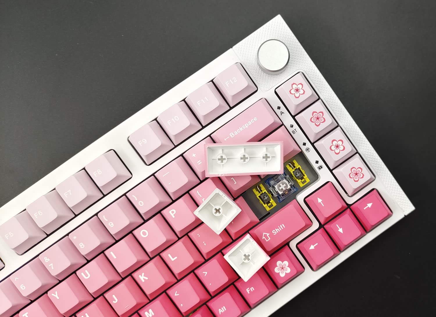 Benemate Peach Blossom Wonderland Upgraded Gradient Keys, 108 Keycap + 30 Keycap Set, Dye-Sublimation PBT Custom Keycaps for DIY Mechanical Gaming Keyboards