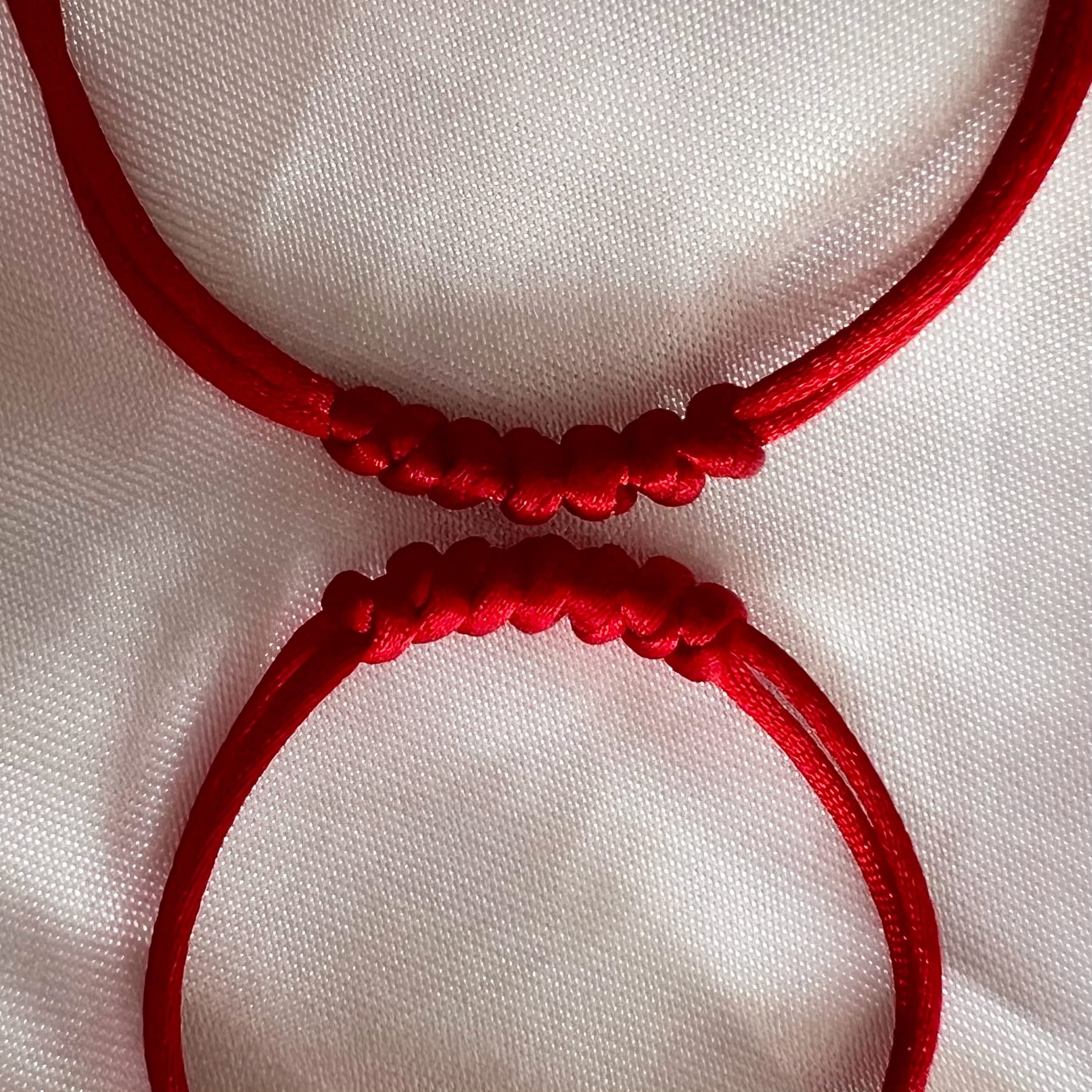 PHITECUS Red Bracelet protection for Newborn/Baby Girl/Baby boy/Girl and boy/Mommy and Me/family and Me. Amulet for Children. String for Good Luck and The Evil Eye. (Mommy and Me)