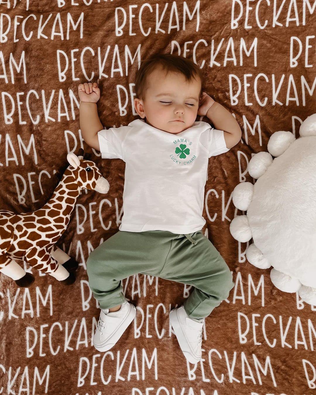 2PCS Infant Toddler Baby Boy St. Patrick 's Day Outfit Set Clover Letter Printed Short Sleeve T-Shirt Tops and Jogger Pants Set (White+Green, 6-12 Months)